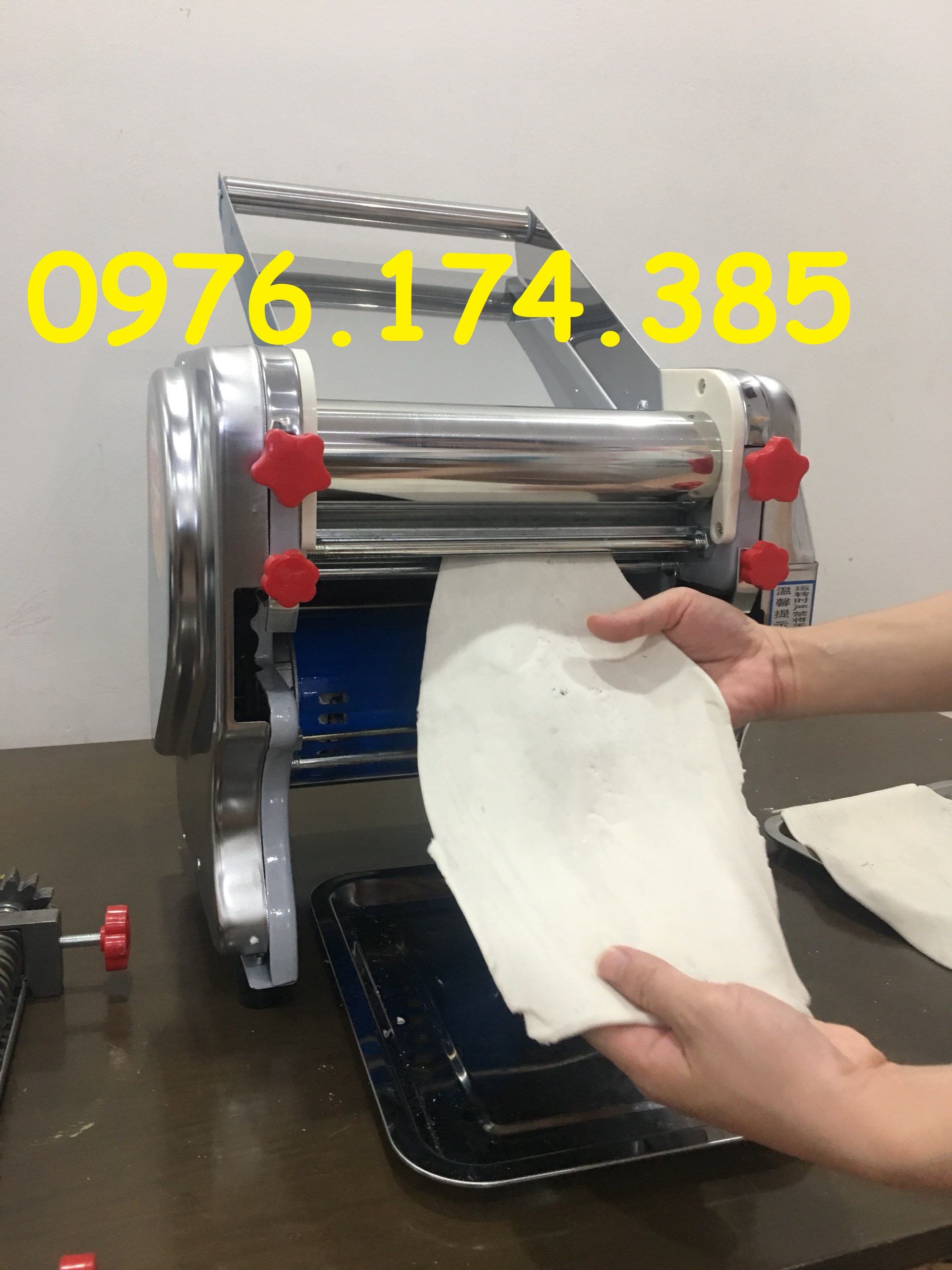 Máy cán bột đa năng làm há cảo,sủi cảo,bánh bao chạy điện - Ảnh 4